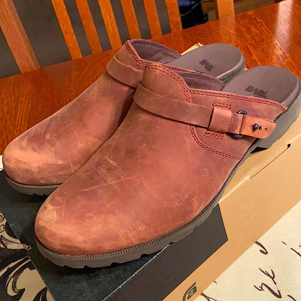 Teva Delavina Mule, Adobe Brown.